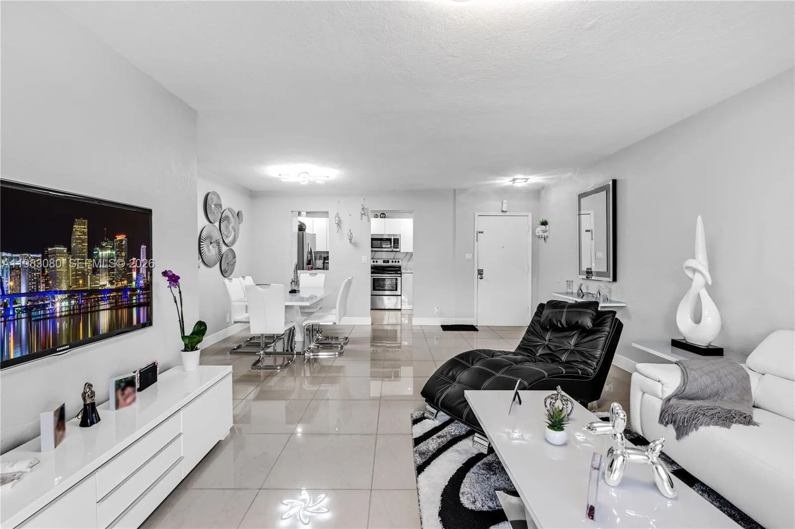 13715 Kendale Lakes Cir A-304, Miami, Florida 3318, Miami, Florida 33183, 3 Bedrooms Bedrooms, ,2 BathroomsBathrooms,Residential Lease,For Rent,13715 Kendale Lakes Cir A-304, Miami, Florida 3318,A11983080