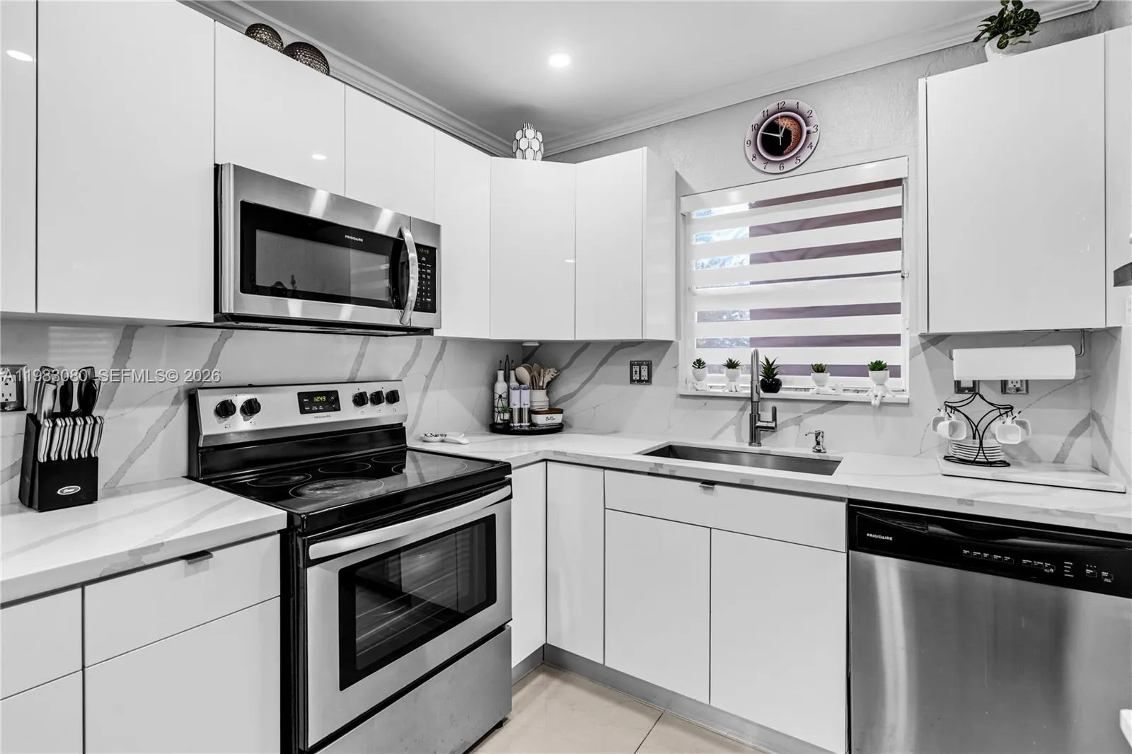 13715 Kendale Lakes Cir A-304, Miami, Florida 3318, Miami, Florida 33183, 3 Bedrooms Bedrooms, ,2 BathroomsBathrooms,Residential Lease,For Rent,13715 Kendale Lakes Cir A-304, Miami, Florida 3318,A11983080