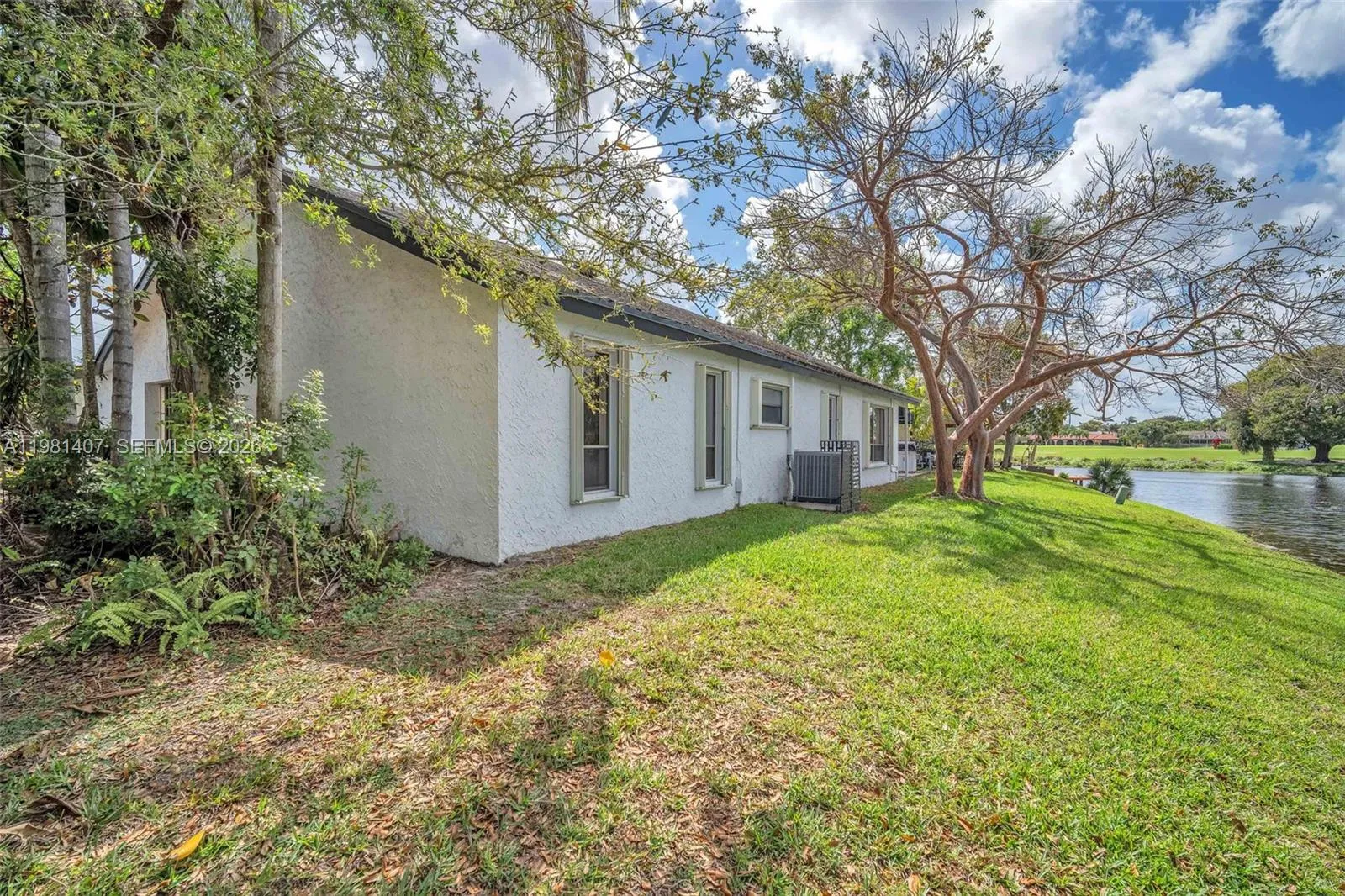 211 Sw 87th Ter, Plantation, Florida 33324, Plantation, Florida 33324, 3 Bedrooms Bedrooms, ,2 BathroomsBathrooms,Residential,For Sale,211 Sw 87th Ter, Plantation, Florida 33324,A11981407