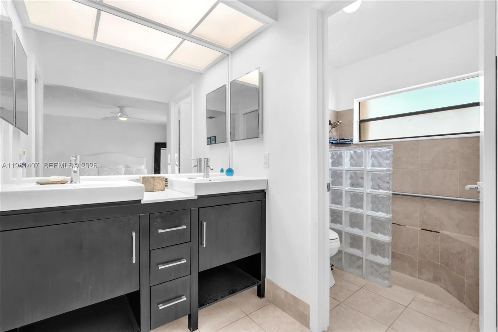 211 Sw 87th Ter, Plantation, Florida 33324, Plantation, Florida 33324, 3 Bedrooms Bedrooms, ,2 BathroomsBathrooms,Residential,For Sale,211 Sw 87th Ter, Plantation, Florida 33324,A11981407