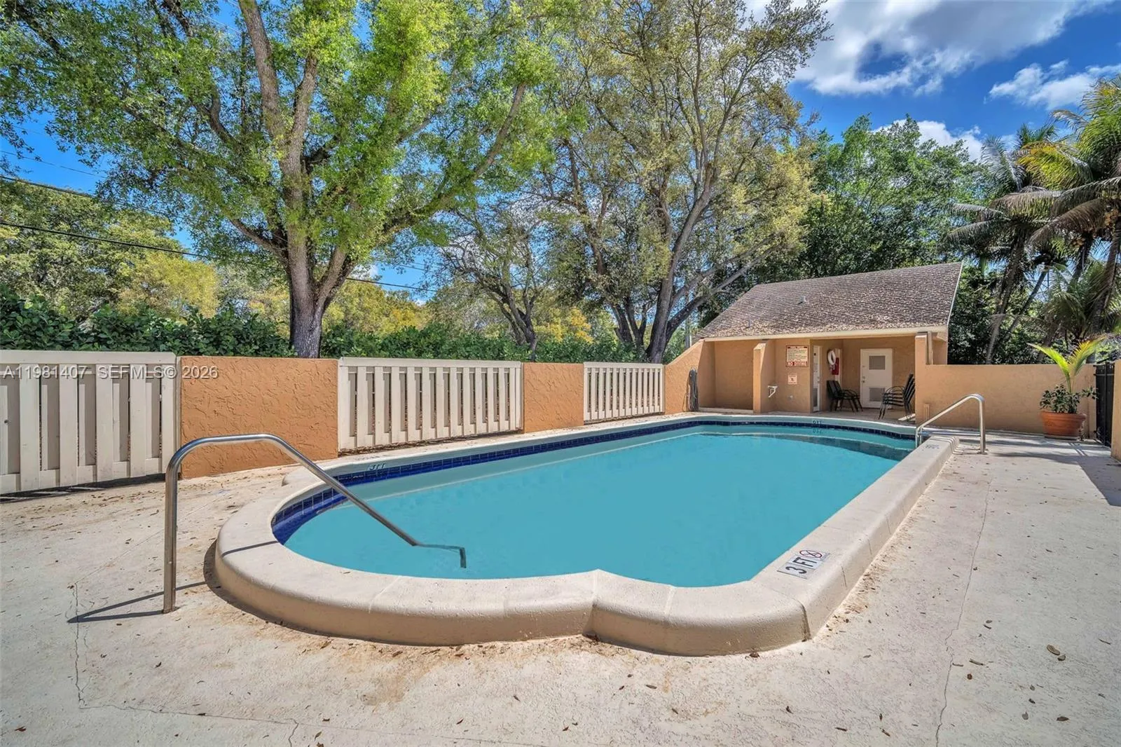 211 Sw 87th Ter, Plantation, Florida 33324, Plantation, Florida 33324, 3 Bedrooms Bedrooms, ,2 BathroomsBathrooms,Residential,For Sale,211 Sw 87th Ter, Plantation, Florida 33324,A11981407