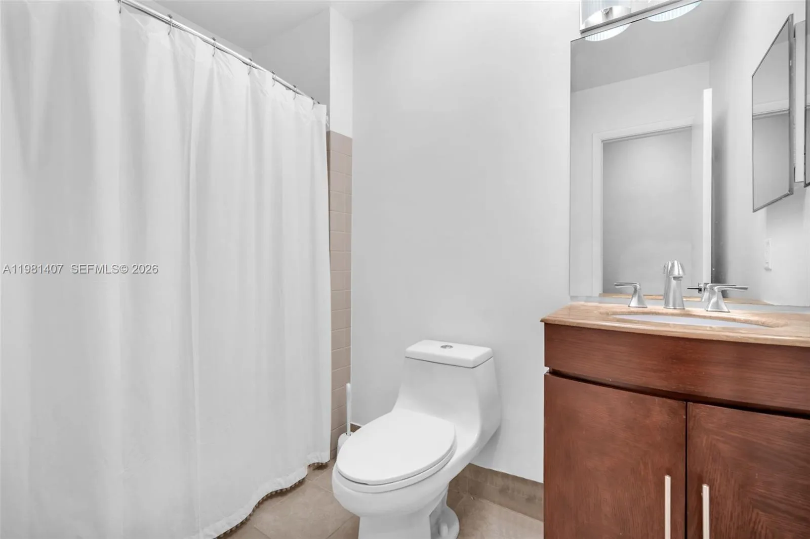 211 Sw 87th Ter, Plantation, Florida 33324, Plantation, Florida 33324, 3 Bedrooms Bedrooms, ,2 BathroomsBathrooms,Residential,For Sale,211 Sw 87th Ter, Plantation, Florida 33324,A11981407