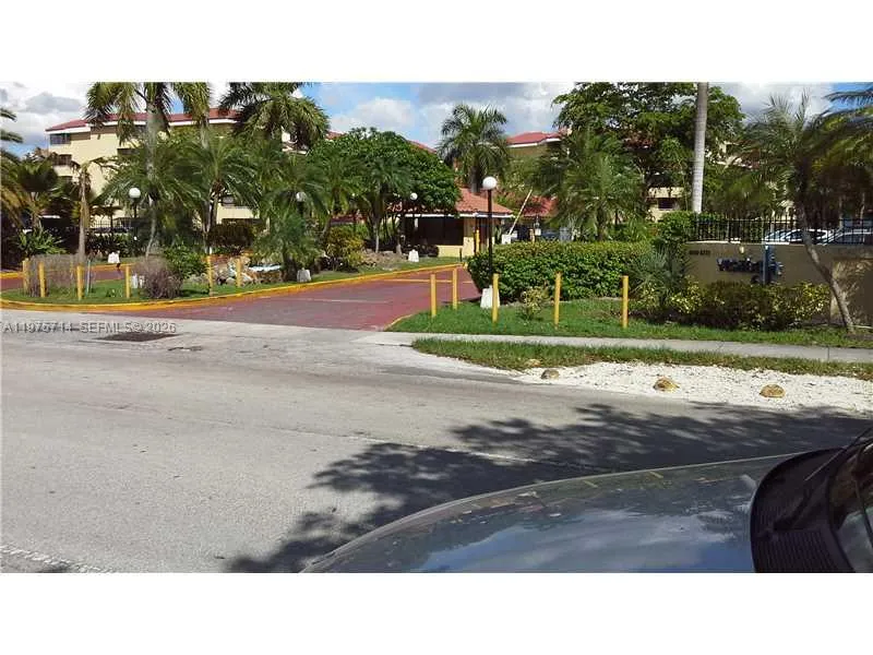 8255 Sw 152nd Ave E-309, Miami, Florida 33193, Miami, Florida 33193, 2 Bedrooms Bedrooms, ,1 BathroomBathrooms,Residential,For Sale,8255 Sw 152nd Ave E-309, Miami, Florida 33193,A11975714