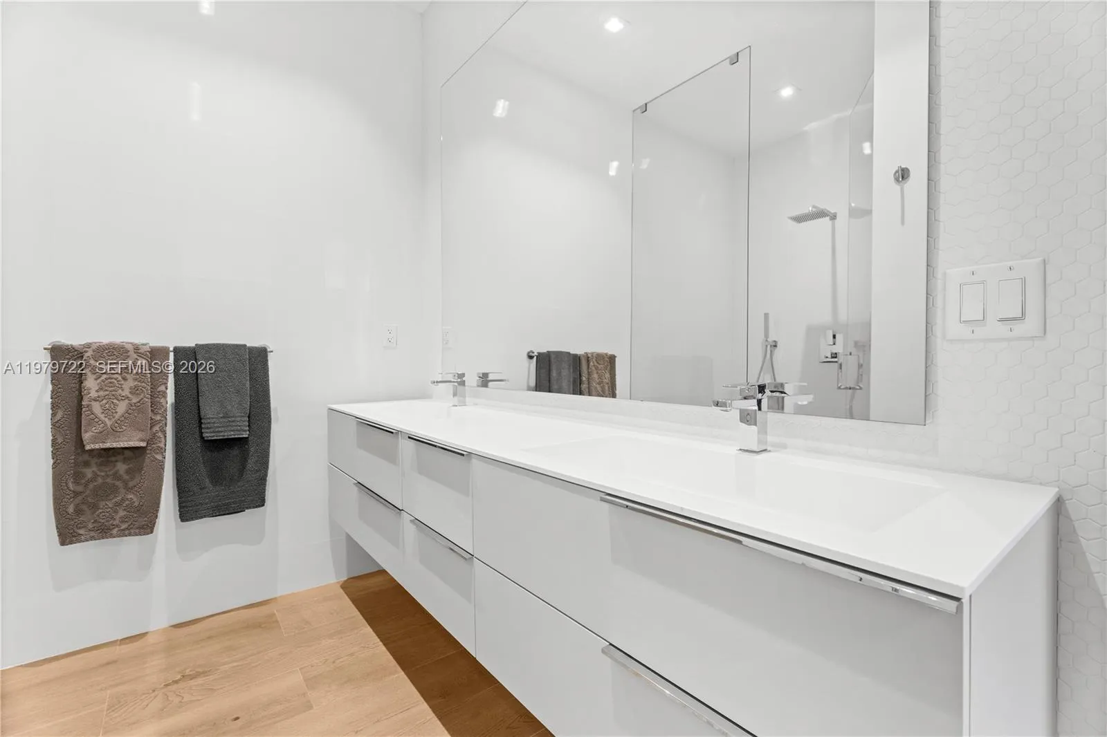 3276 Day Ave 3276, Miami, Florida 33133, Miami, Florida 33133, 3 Bedrooms Bedrooms, ,2 BathroomsBathrooms,Residential Lease,For Rent,3276 Day Ave 3276, Miami, Florida 33133,A11979722