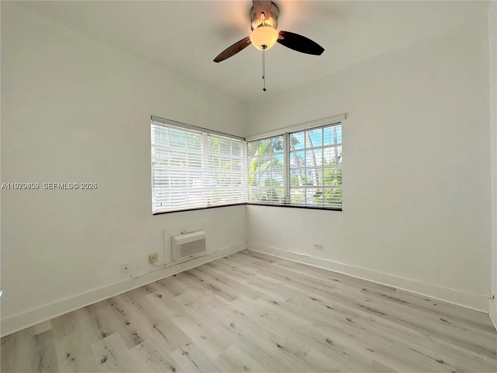 840 10th St 10, Miami Beach, Florida 33139, Miami Beach, Florida 33139, 2 Bedrooms Bedrooms, ,1 BathroomBathrooms,Residential Lease,For Rent,840 10th St 10, Miami Beach, Florida 33139,A11979459