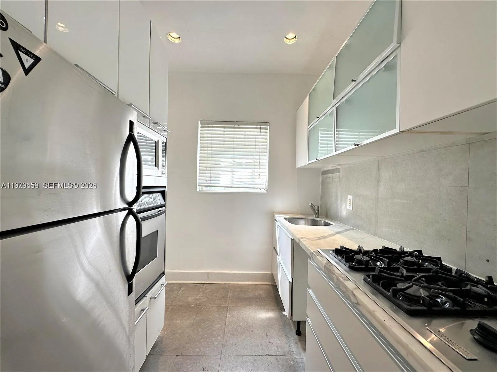 840 10th St 10, Miami Beach, Florida 33139, Miami Beach, Florida 33139, 2 Bedrooms Bedrooms, ,1 BathroomBathrooms,Residential Lease,For Rent,840 10th St 10, Miami Beach, Florida 33139,A11979459