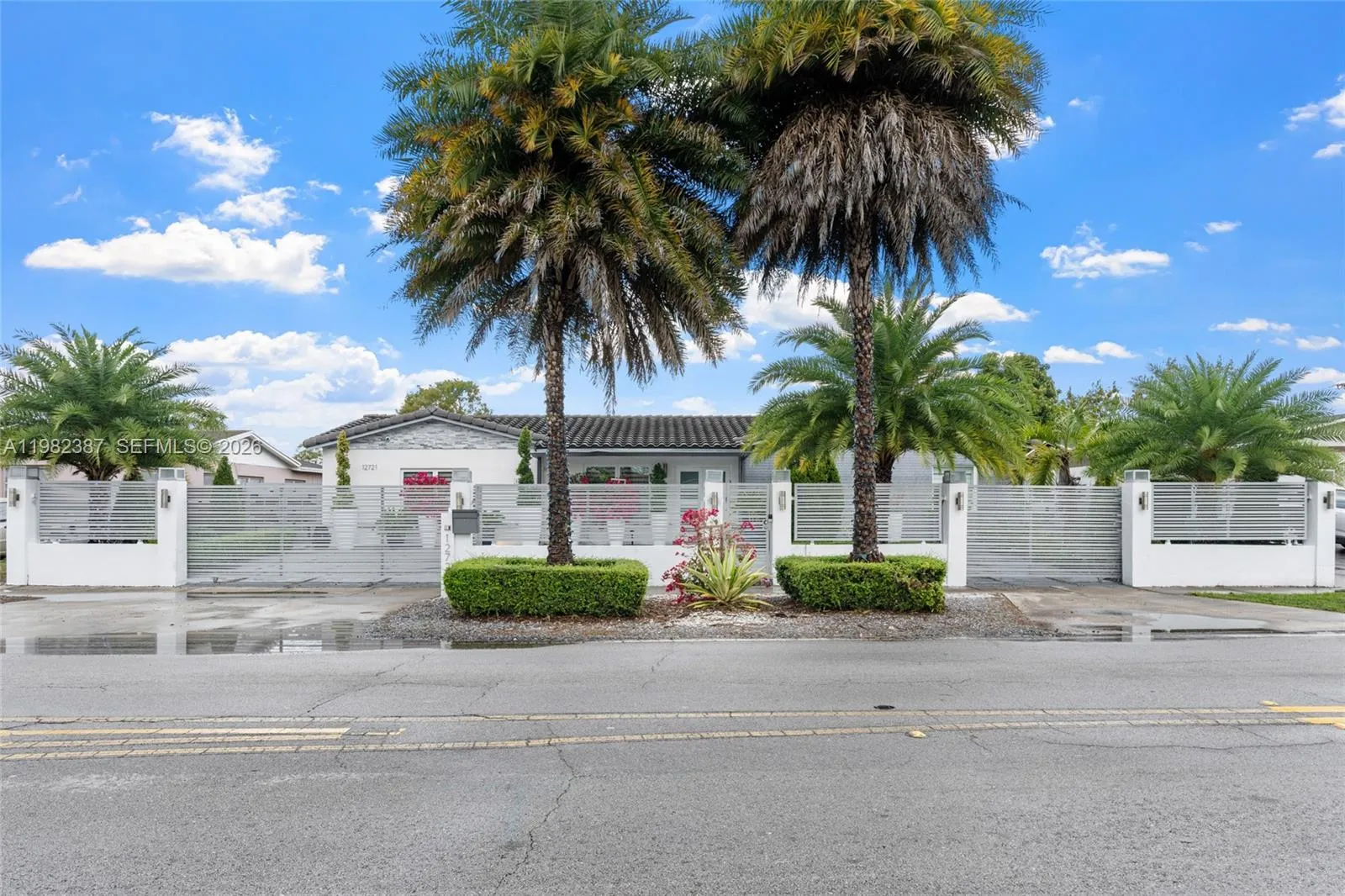 12721 Sw 47th St, Miami, Florida 33175, Miami, Florida 33175, 4 Bedrooms Bedrooms, ,3 BathroomsBathrooms,Residential,For Sale,12721 Sw 47th St, Miami, Florida 33175,A11982387 12721 Sw 47th St, Miami, Florida 33175, Miami, Florida 33175, 4 Bedrooms Bedrooms, ,3 BathroomsBathrooms,Residential,For Sale,12721 Sw 47th St, Miami, Florida 33175,A11982387