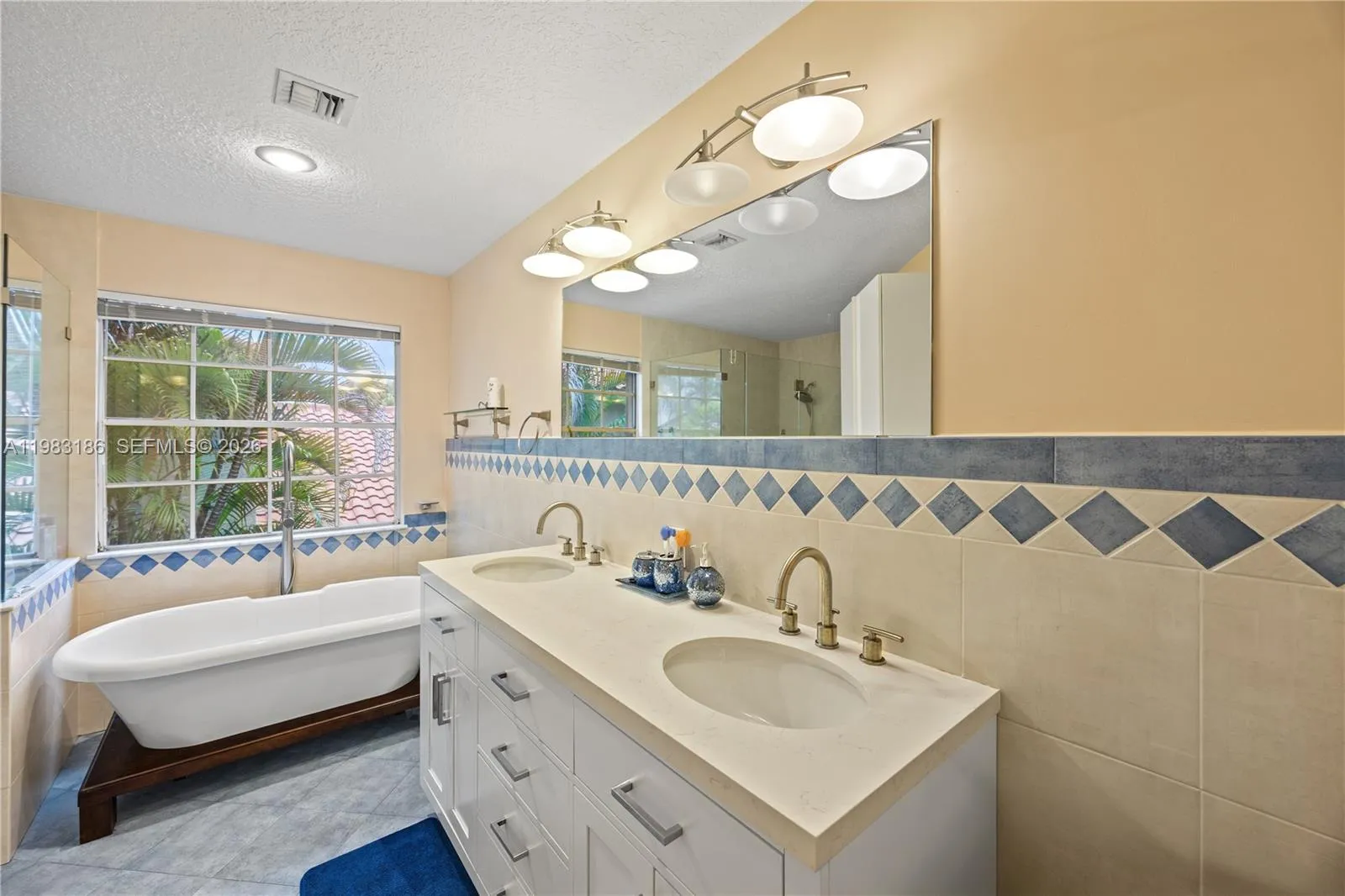 2721 Montevideo Ave, Cooper City, Florida 33026, Cooper City, Florida 33026, 4 Bedrooms Bedrooms, ,3 BathroomsBathrooms,Residential,For Sale,2721 Montevideo Ave, Cooper City, Florida 33026,A11983186
