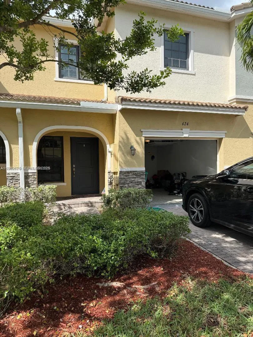 424 Ne 194th Ter, Miami, Florida 33179, Miami, Florida 33179, 3 Bedrooms Bedrooms, ,2 BathroomsBathrooms,Residential,For Sale,424 Ne 194th Ter, Miami, Florida 33179,A11982625