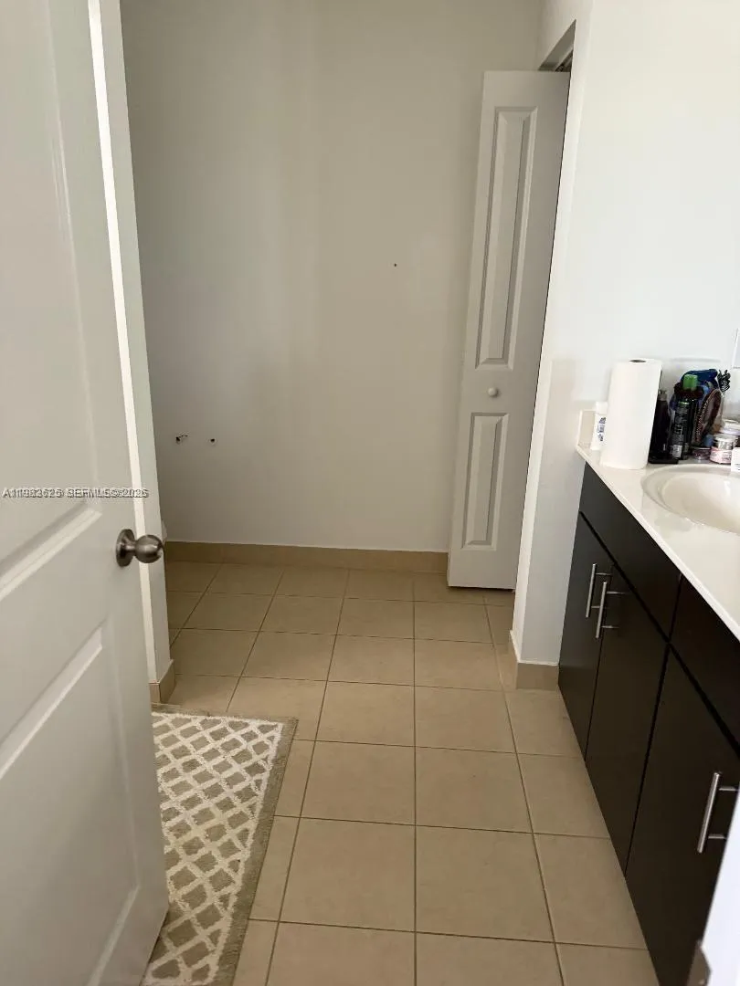424 Ne 194th Ter, Miami, Florida 33179, Miami, Florida 33179, 3 Bedrooms Bedrooms, ,2 BathroomsBathrooms,Residential,For Sale,424 Ne 194th Ter, Miami, Florida 33179,A11982625