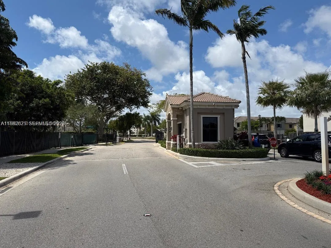 424 Ne 194th Ter, Miami, Florida 33179, Miami, Florida 33179, 3 Bedrooms Bedrooms, ,2 BathroomsBathrooms,Residential,For Sale,424 Ne 194th Ter, Miami, Florida 33179,A11982625