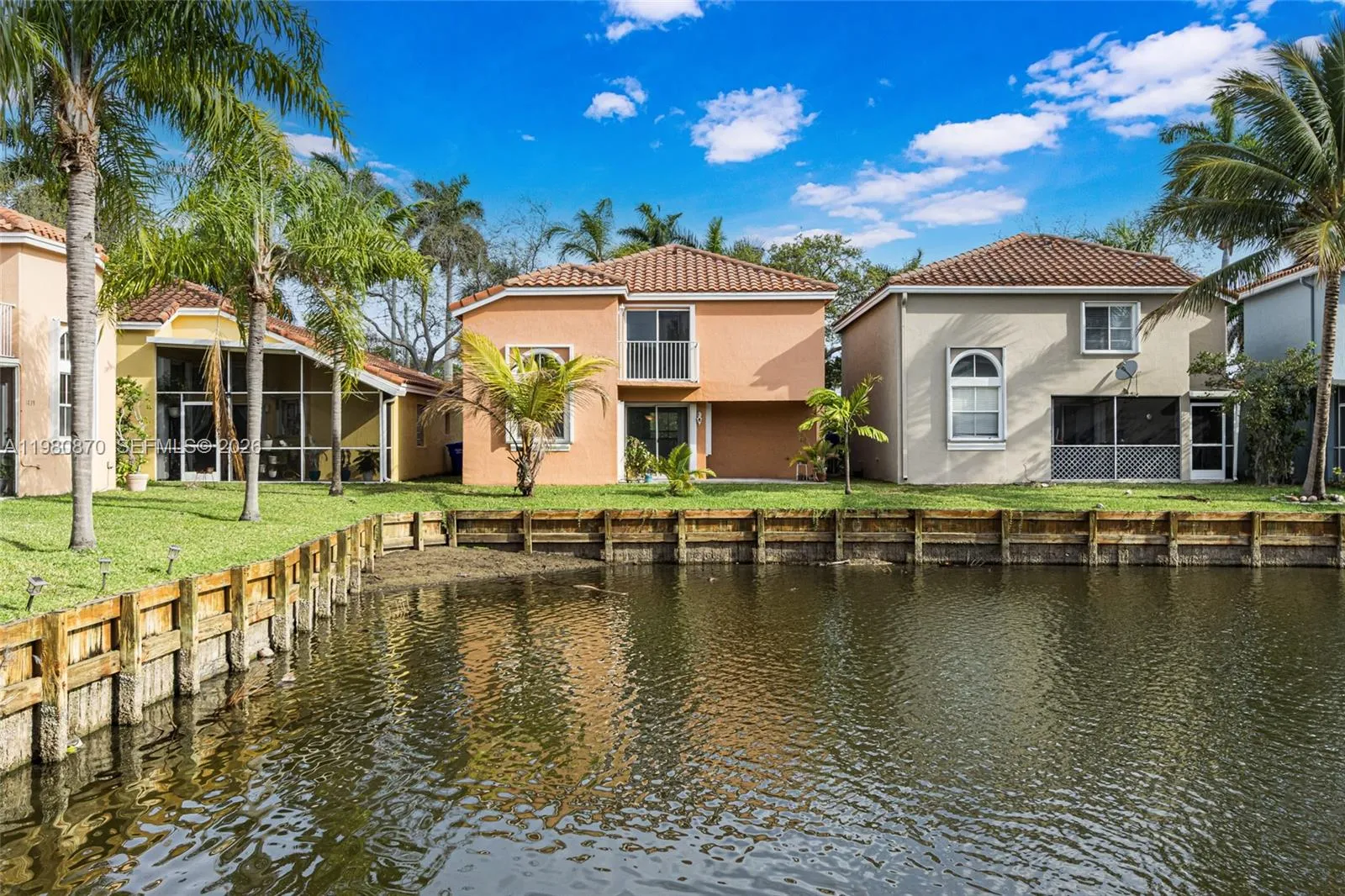 1550 N Trafalgar Cir, Hollywood, Florida 33020, Hollywood, Florida 33020, 3 Bedrooms Bedrooms, ,2 BathroomsBathrooms,Residential,For Sale,1550 N Trafalgar Cir, Hollywood, Florida 33020,A11980870