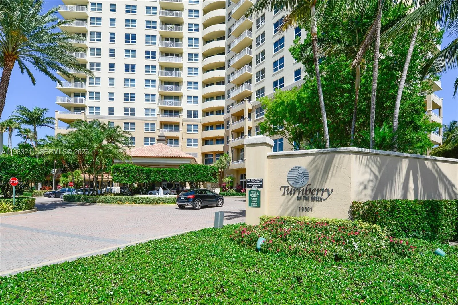 19501 W Country Club Dr 211, Aventura, Florida 331, Aventura, Florida 33180, 1 Bedroom Bedrooms, ,1 BathroomBathrooms,Residential Lease,For Rent,19501 W Country Club Dr 211, Aventura, Florida 331,A11983211