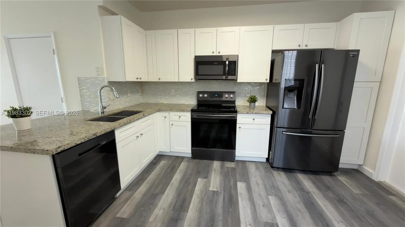 3786 San Simeon Cir 3786, Weston, Florida 33331, Weston, Florida 33331, 3 Bedrooms Bedrooms, ,2 BathroomsBathrooms,Residential Lease,For Rent,3786 San Simeon Cir 3786, Weston, Florida 33331,A11983302