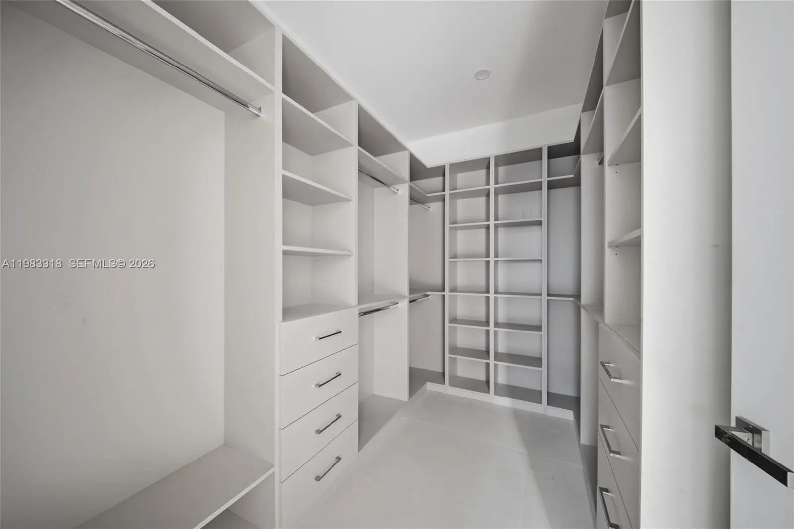 11 Se 12th Ave, Fort Lauderdale, Florida 33301, Fort Lauderdale, Florida 33301, 4 Bedrooms Bedrooms, ,4 BathroomsBathrooms,Residential Lease,For Rent,11 Se 12th Ave, Fort Lauderdale, Florida 33301,A11983318