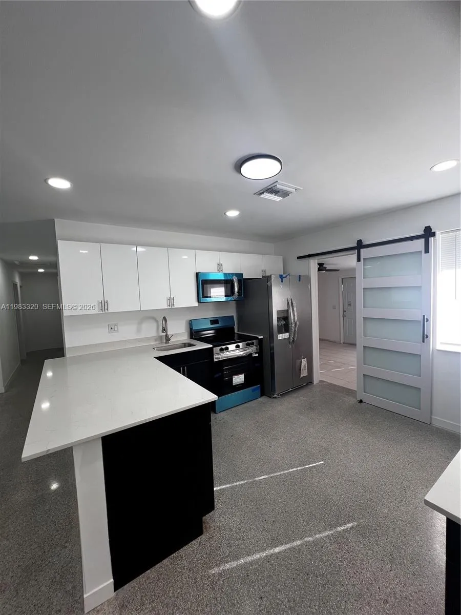 3820 Sw 16th St 0, Fort Lauderdale, Florida 33312, Fort Lauderdale, Florida 33312, 3 Bedrooms Bedrooms, ,2 BathroomsBathrooms,Residential Lease,For Rent,3820 Sw 16th St 0, Fort Lauderdale, Florida 33312,A11983320