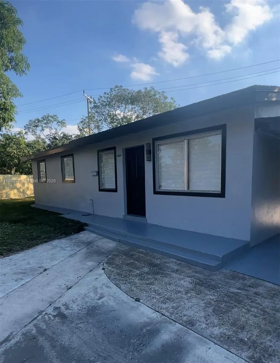 3820 Sw 16th St 0, Fort Lauderdale, Florida 33312, Fort Lauderdale, Florida 33312, 3 Bedrooms Bedrooms, ,2 BathroomsBathrooms,Residential Lease,For Rent,3820 Sw 16th St 0, Fort Lauderdale, Florida 33312,A11983320 3820 Sw 16th St 0, Fort Lauderdale, Florida 33312, Fort Lauderdale, Florida 33312, 3 Bedrooms Bedrooms, ,2 BathroomsBathrooms,Residential Lease,For Rent,3820 Sw 16th St 0, Fort Lauderdale, Florida 33312,A11983320