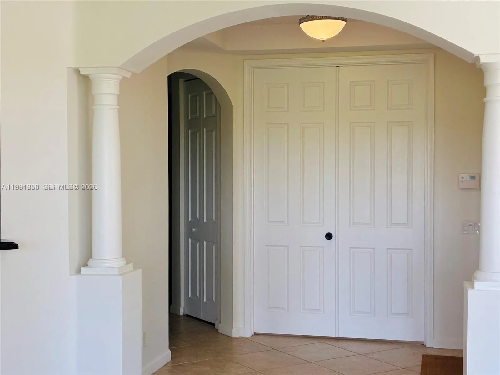 2757 Center Ct Dr 1-20, Weston, Florida 33332, Weston, Florida 33332, 3 Bedrooms Bedrooms, ,2 BathroomsBathrooms,Residential Lease,For Rent,2757 Center Ct Dr 1-20, Weston, Florida 33332,A11981850