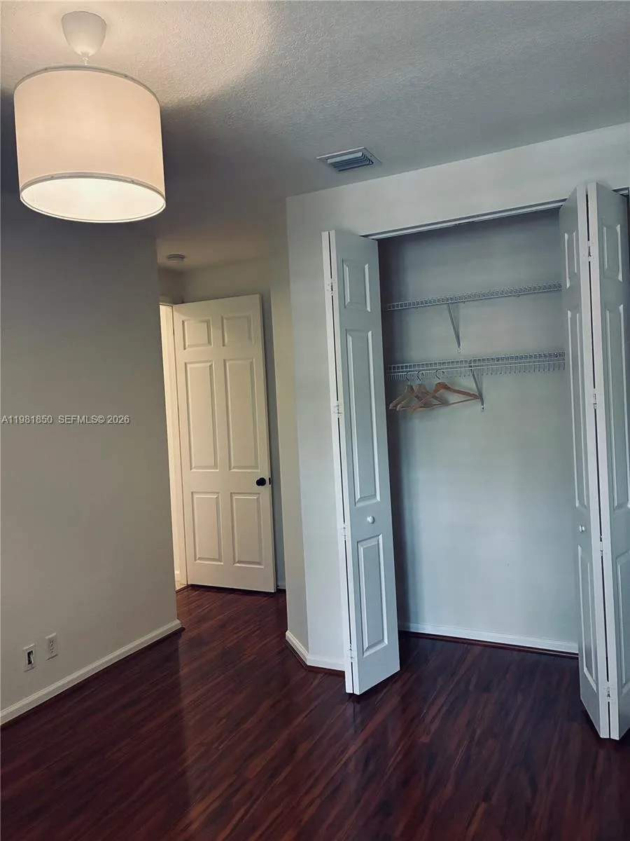 2757 Center Ct Dr 1-20, Weston, Florida 33332, Weston, Florida 33332, 3 Bedrooms Bedrooms, ,2 BathroomsBathrooms,Residential Lease,For Rent,2757 Center Ct Dr 1-20, Weston, Florida 33332,A11981850