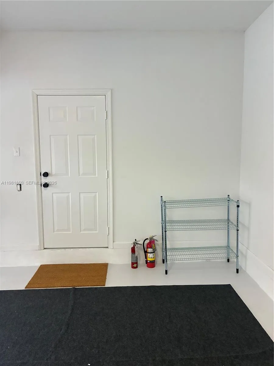 2757 Center Ct Dr 1-20, Weston, Florida 33332, Weston, Florida 33332, 3 Bedrooms Bedrooms, ,2 BathroomsBathrooms,Residential Lease,For Rent,2757 Center Ct Dr 1-20, Weston, Florida 33332,A11981850