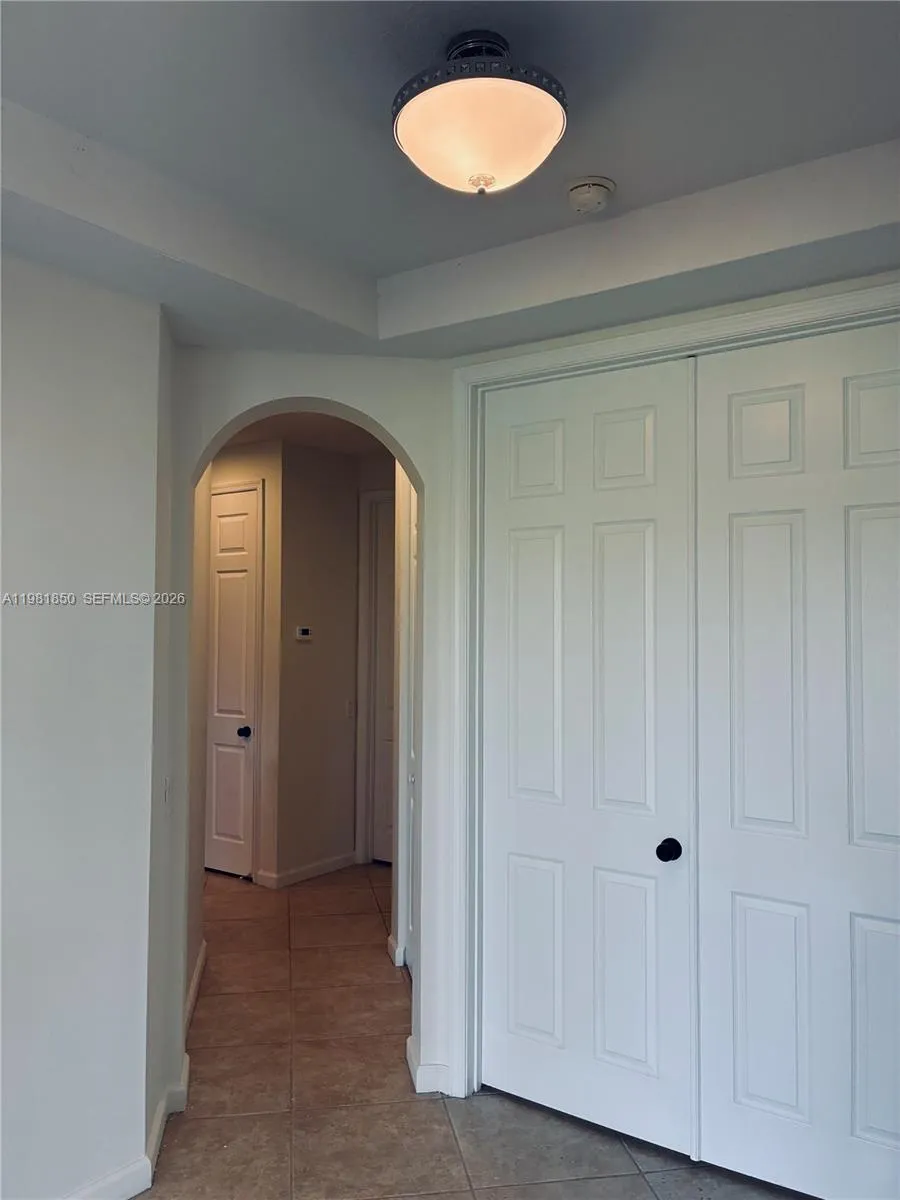 2757 Center Ct Dr 1-20, Weston, Florida 33332, Weston, Florida 33332, 3 Bedrooms Bedrooms, ,2 BathroomsBathrooms,Residential Lease,For Rent,2757 Center Ct Dr 1-20, Weston, Florida 33332,A11981850