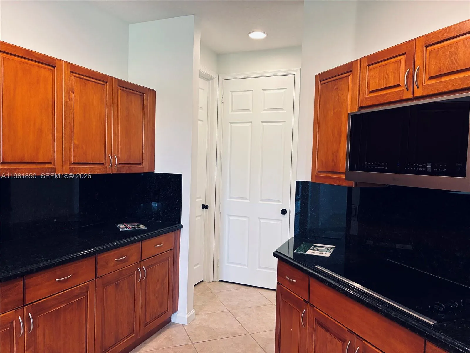 2757 Center Ct Dr 1-20, Weston, Florida 33332, Weston, Florida 33332, 3 Bedrooms Bedrooms, ,2 BathroomsBathrooms,Residential Lease,For Rent,2757 Center Ct Dr 1-20, Weston, Florida 33332,A11981850