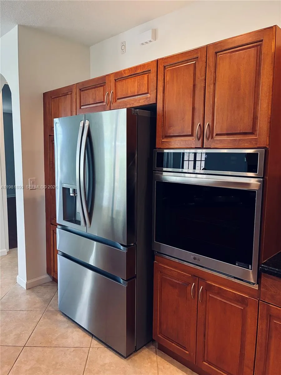2757 Center Ct Dr 1-20, Weston, Florida 33332, Weston, Florida 33332, 3 Bedrooms Bedrooms, ,2 BathroomsBathrooms,Residential Lease,For Rent,2757 Center Ct Dr 1-20, Weston, Florida 33332,A11981850