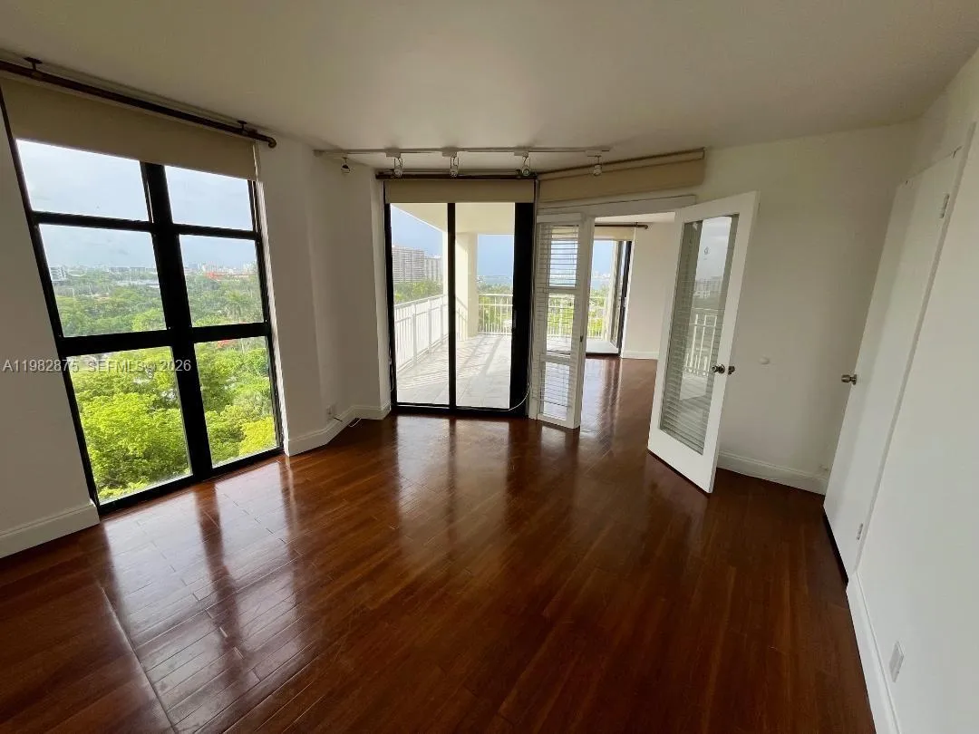 1000 Quayside Ter 1009, Miami, Florida 33138, Miami, Florida 33138, 2 Bedrooms Bedrooms, ,2 BathroomsBathrooms,Residential Lease,For Rent,1000 Quayside Ter 1009, Miami, Florida 33138,A11982875