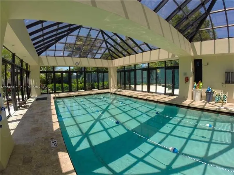 SPA lap pool