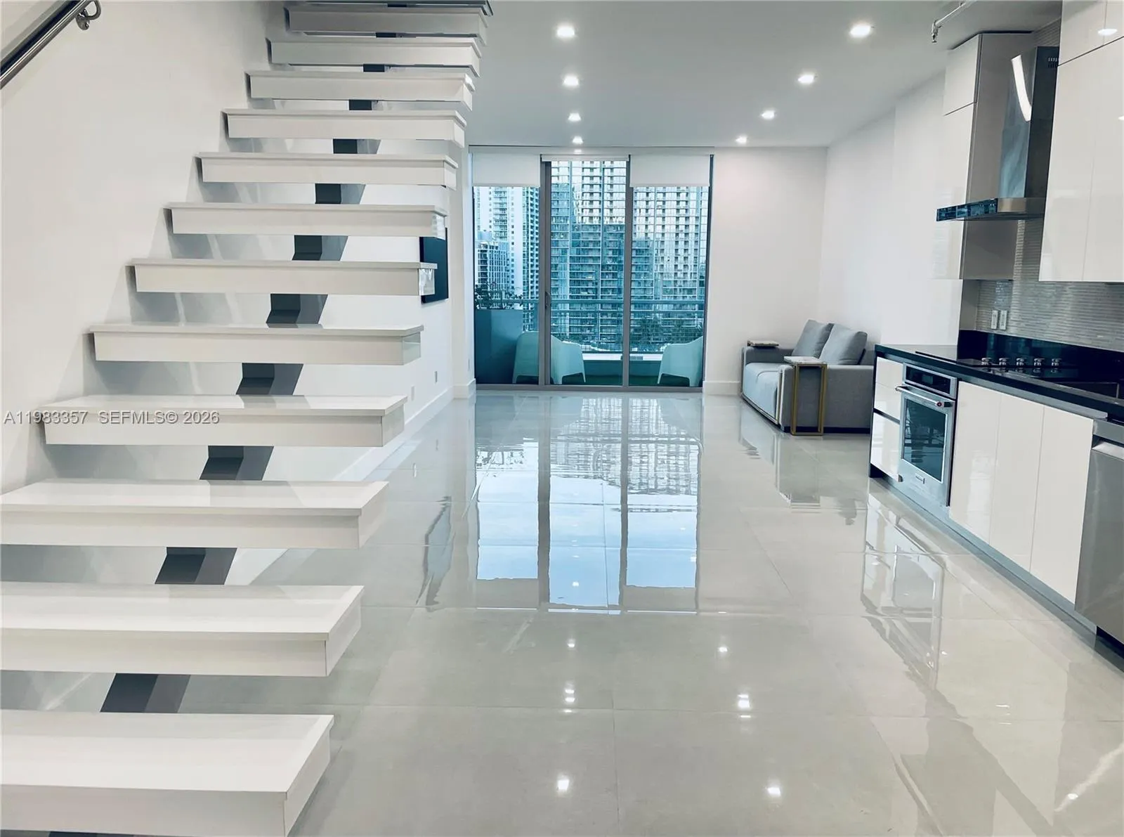 690 Sw 1st Ct 2312, Miami, Florida 33130, Miami, Florida 33130, 2 Bedrooms Bedrooms, ,2 BathroomsBathrooms,Residential Lease,For Rent,690 Sw 1st Ct 2312, Miami, Florida 33130,A11983357