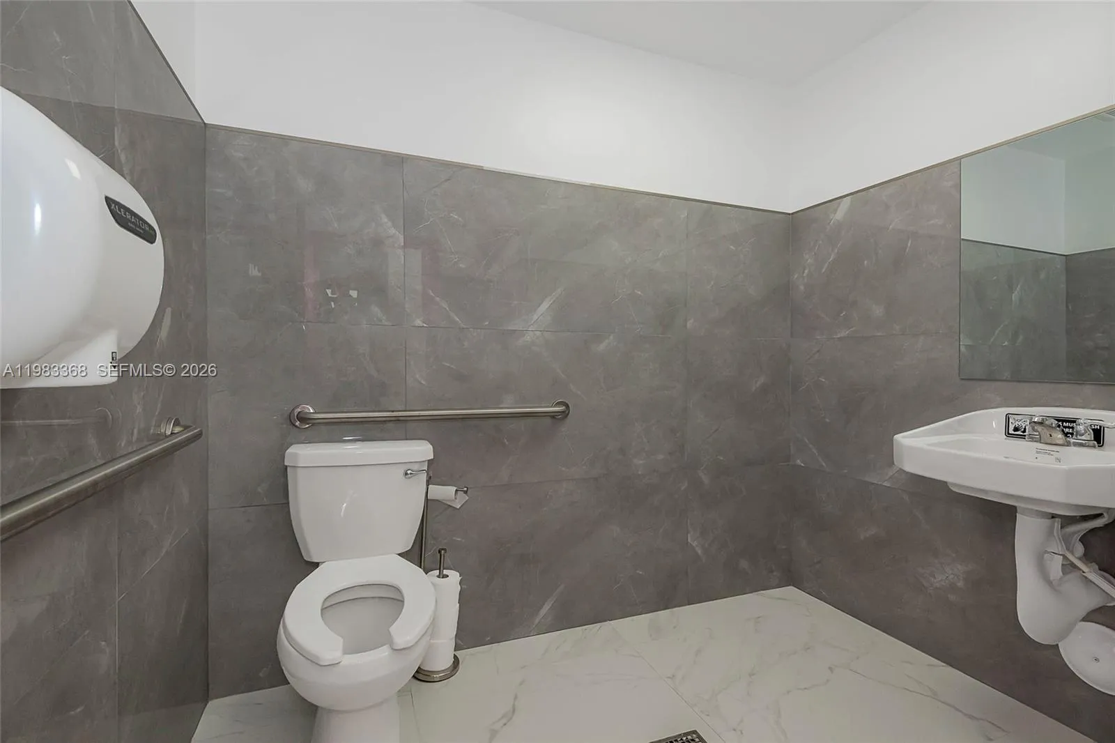 1992 E 4th Ave, Hialeah, Florida 33010, Hialeah, Florida 33010, ,Commercial Sale,For Sale,1992 E 4th Ave, Hialeah, Florida 33010,A11983368