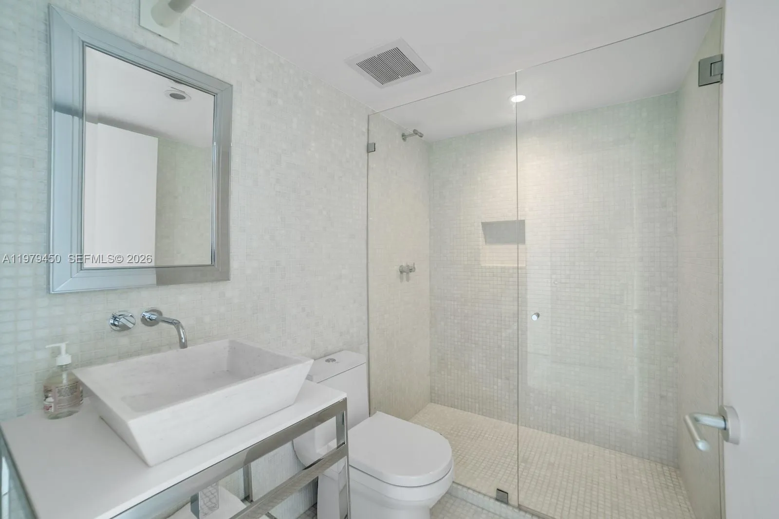 5801 Collins Ave 1200, Miami Beach, Florida 33140, Miami Beach, Florida 33140, 5 Bedrooms Bedrooms, ,6 BathroomsBathrooms,Residential,For Sale,5801 Collins Ave 1200, Miami Beach, Florida 33140,A11979450