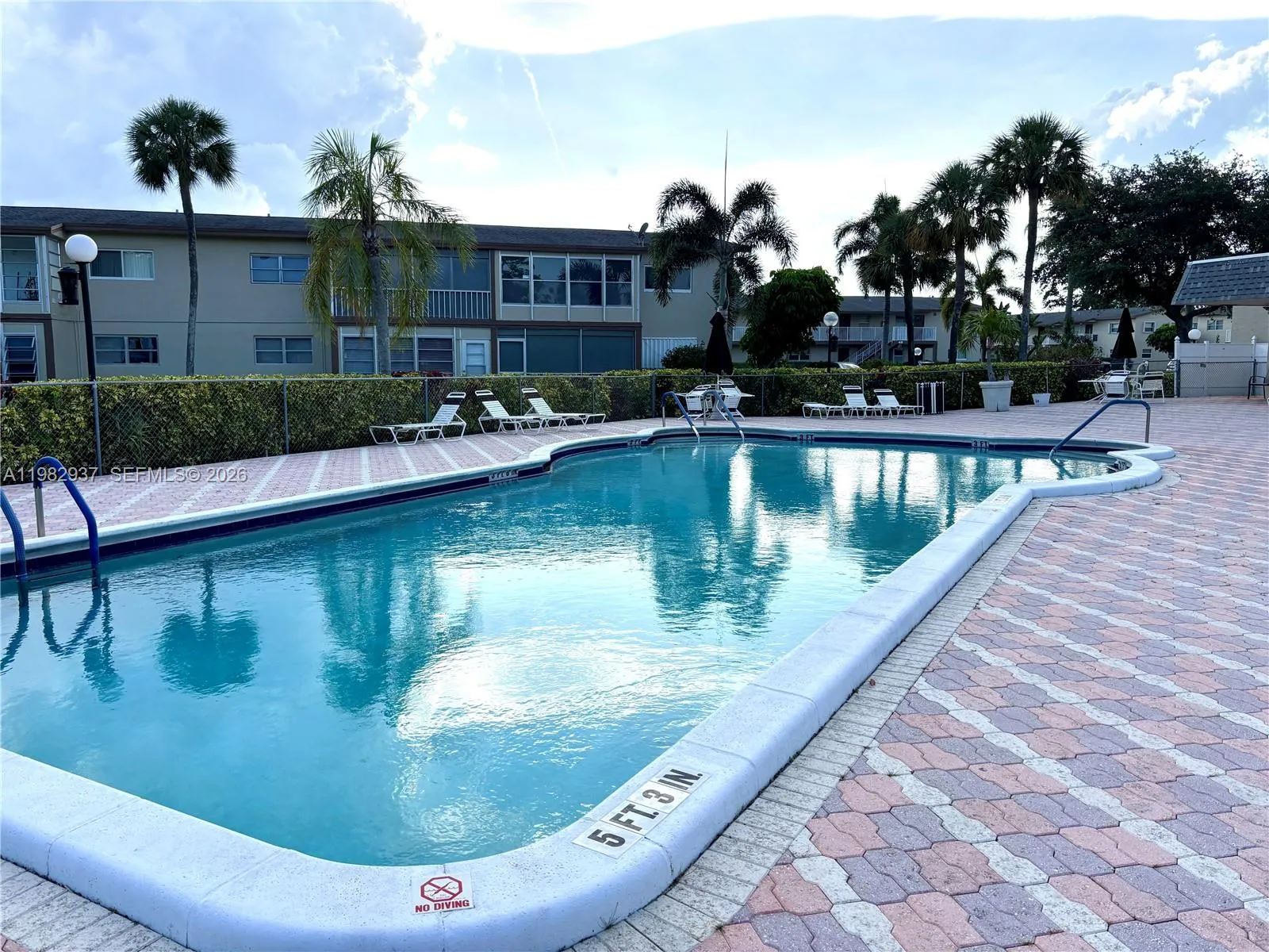 601 Nw 80th Ave 207, Margate, Florida 33063, Margate, Florida 33063, 2 Bedrooms Bedrooms, ,2 BathroomsBathrooms,Residential,For Sale,601 Nw 80th Ave 207, Margate, Florida 33063,A11982937