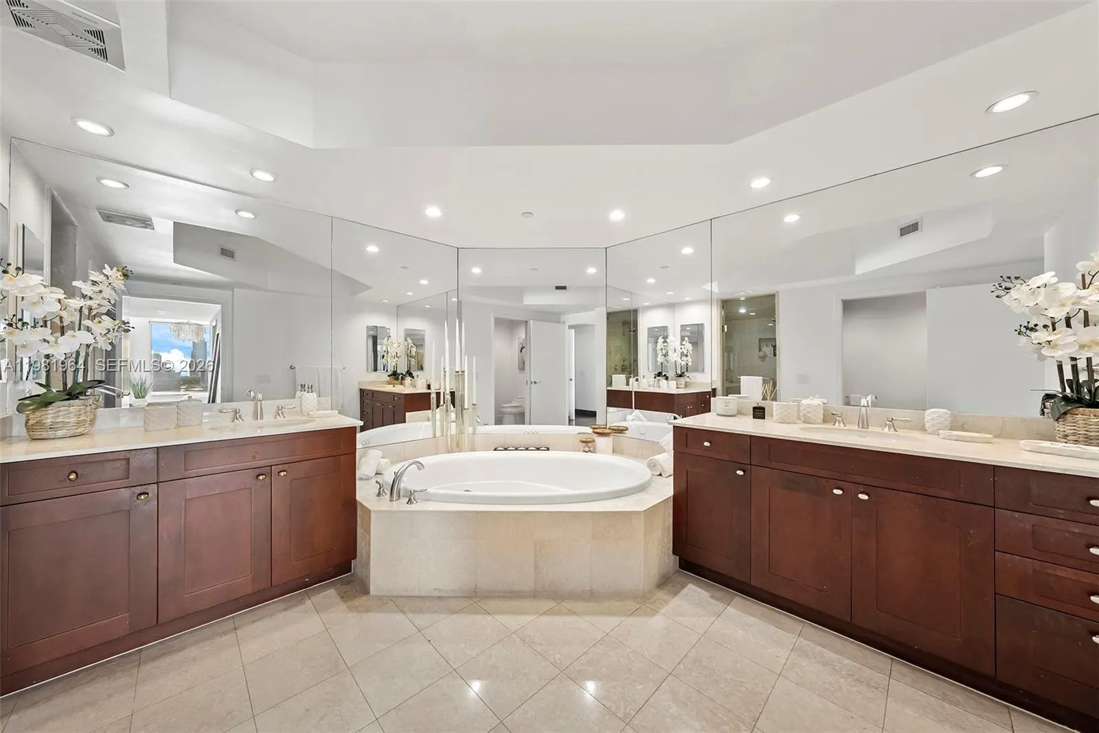 6000 Island Blvd 1208, Aventura, Florida 33160, Aventura, Florida 33160, 4 Bedrooms Bedrooms, ,4 BathroomsBathrooms,Residential,For Sale,6000 Island Blvd 1208, Aventura, Florida 33160,A11981964