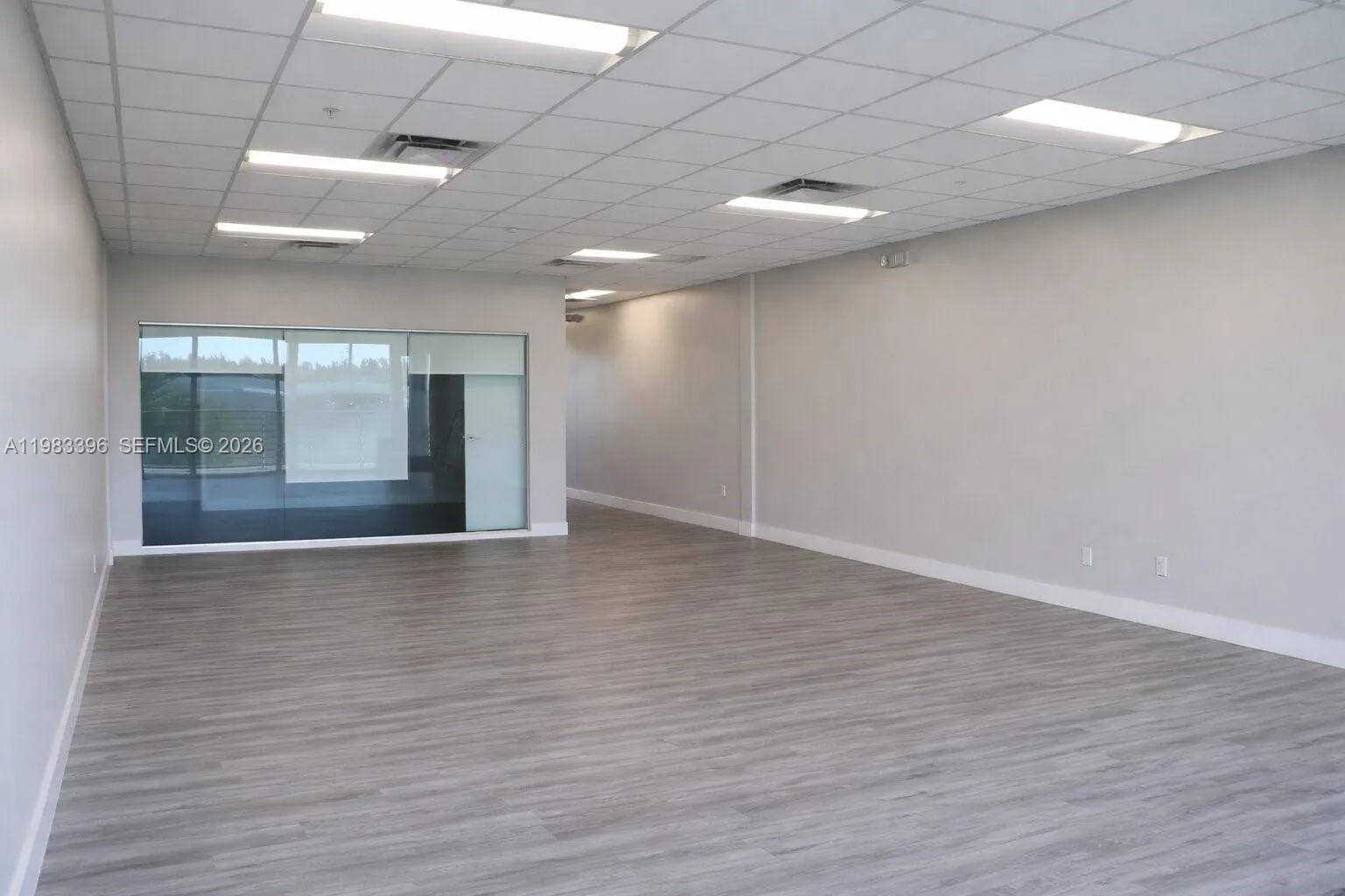 10887 Nw 17th St 203, Sweetwater, Florida 33172, Sweetwater, Florida 33172, ,Commercial Lease,For Rent,10887 Nw 17th St 203, Sweetwater, Florida 33172,A11983396