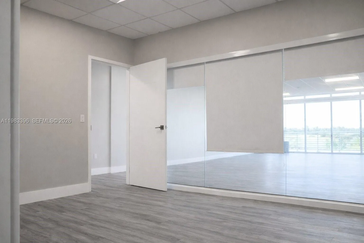 10887 Nw 17th St 203, Sweetwater, Florida 33172, Sweetwater, Florida 33172, ,Commercial Lease,For Rent,10887 Nw 17th St 203, Sweetwater, Florida 33172,A11983396