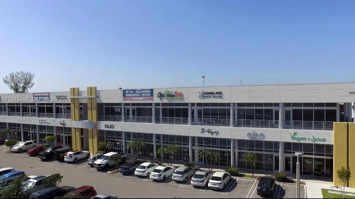 10887 Nw 17th St 203, Sweetwater, Florida 33172, Sweetwater, Florida 33172, ,Commercial Lease,For Rent,10887 Nw 17th St 203, Sweetwater, Florida 33172,A11983396