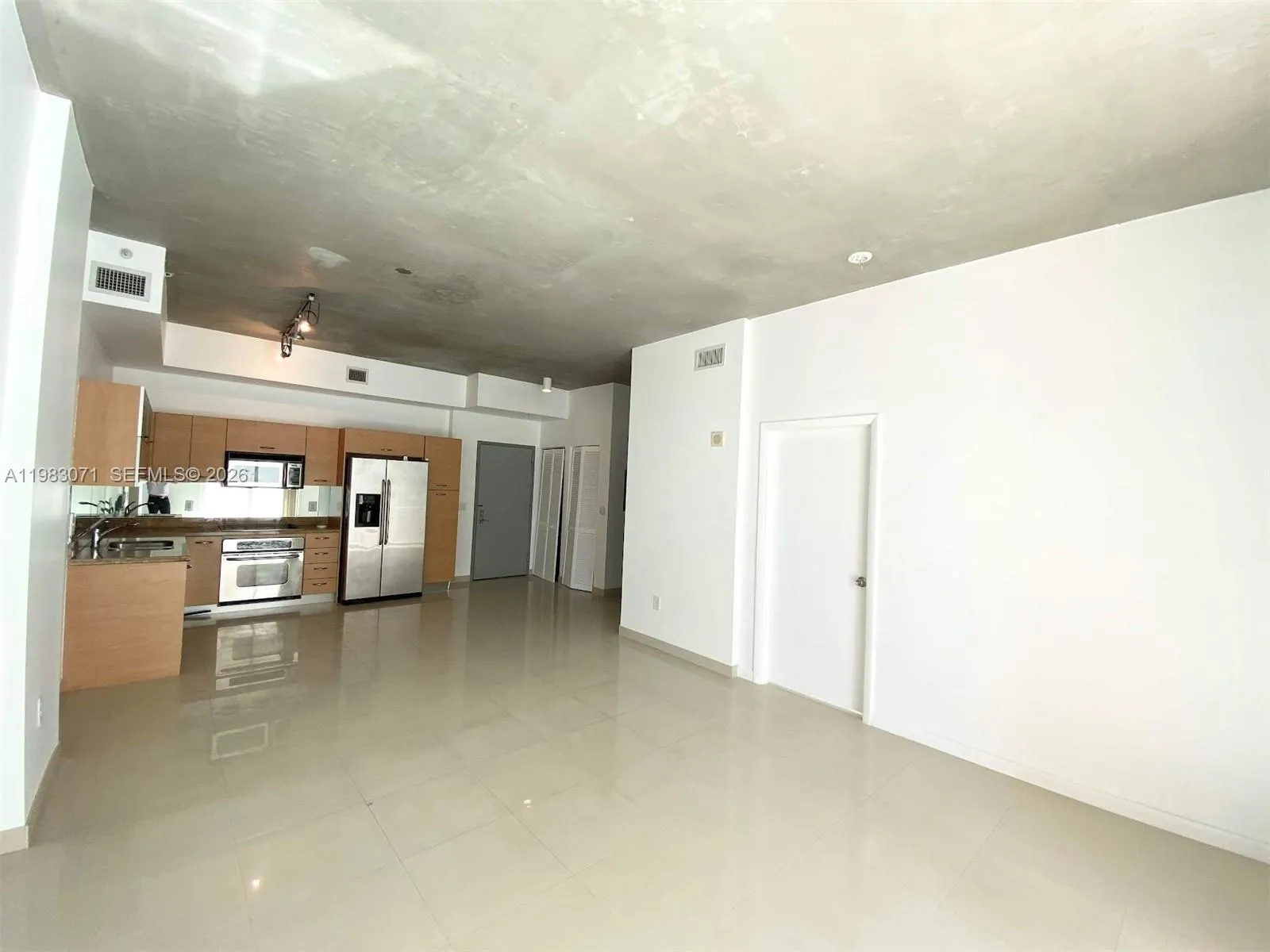 2275 Biscayne Blvd 1008, Miami, Florida 33137, Miami, Florida 33137, 1 Bedroom Bedrooms, ,1 BathroomBathrooms,Residential Lease,For Rent,2275 Biscayne Blvd 1008, Miami, Florida 33137,A11983071