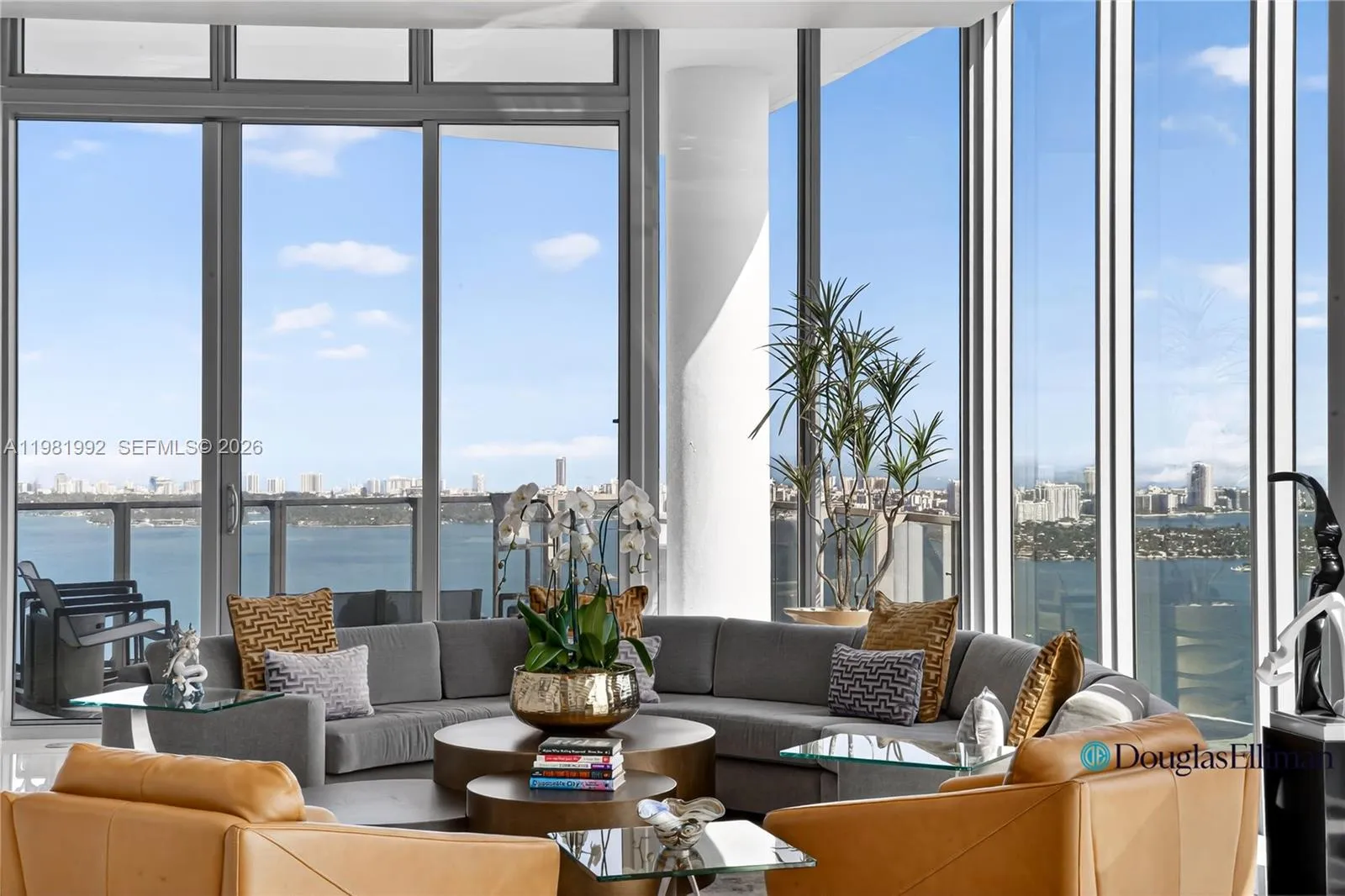 2900 Ne 7th Ave 4904, Miami, Florida 33137, Miami, Florida 33137, 5 Bedrooms Bedrooms, ,5 BathroomsBathrooms,Residential,For Sale,2900 Ne 7th Ave 4904, Miami, Florida 33137,A11981992