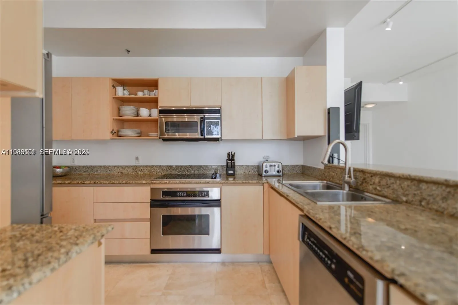 145 Jefferson Ave 445, Miami Beach, Florida 33139, Miami Beach, Florida 33139, 2 Bedrooms Bedrooms, ,2 BathroomsBathrooms,Residential Lease,For Rent,145 Jefferson Ave 445, Miami Beach, Florida 33139,A11983151