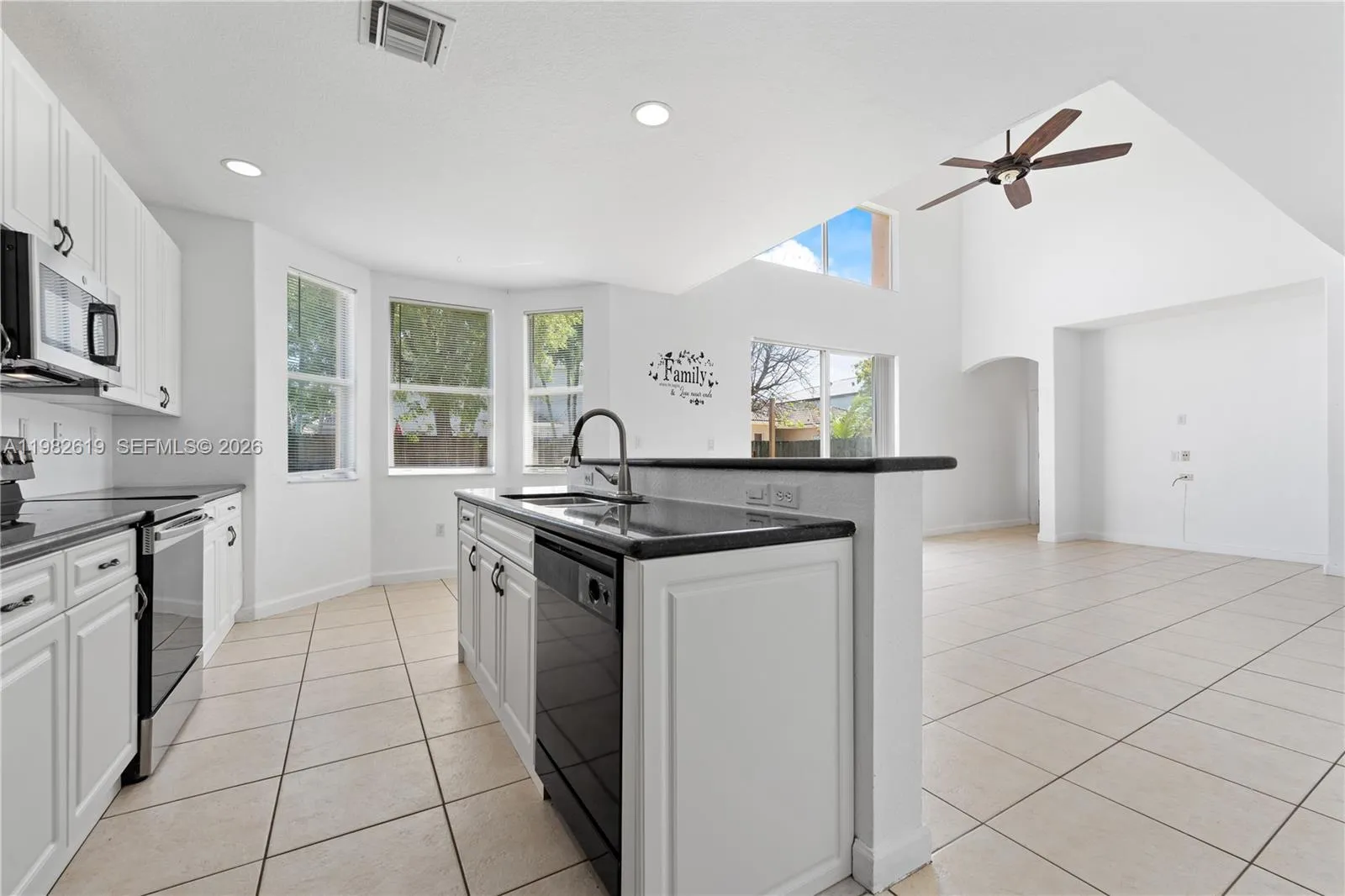 2022 Se 18th St, Homestead, Florida 33035, Homestead, Florida 33035, 4 Bedrooms Bedrooms, ,3 BathroomsBathrooms,Residential,For Sale,2022 Se 18th St, Homestead, Florida 33035,A11982619