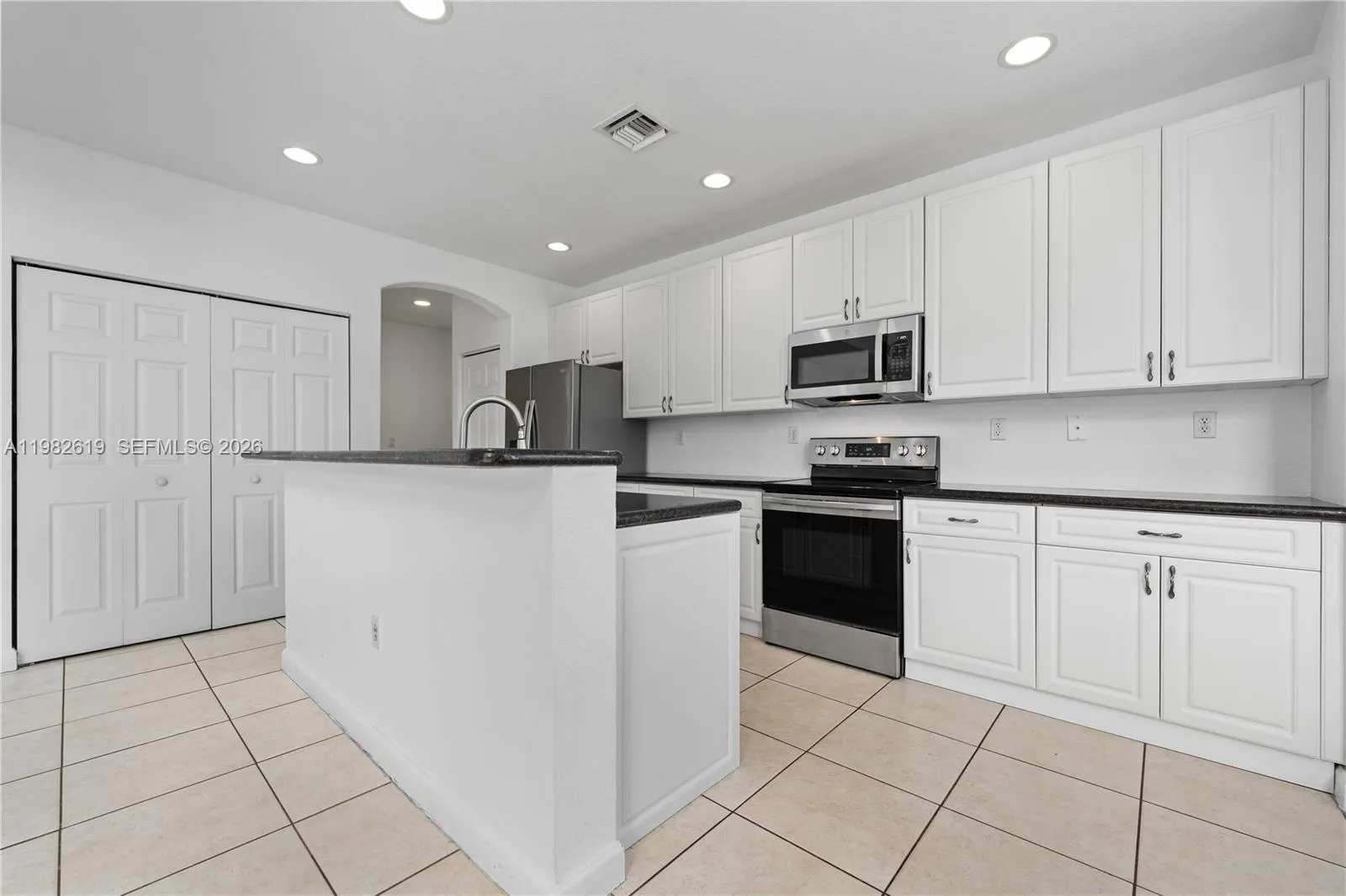 2022 Se 18th St, Homestead, Florida 33035, Homestead, Florida 33035, 4 Bedrooms Bedrooms, ,3 BathroomsBathrooms,Residential,For Sale,2022 Se 18th St, Homestead, Florida 33035,A11982619