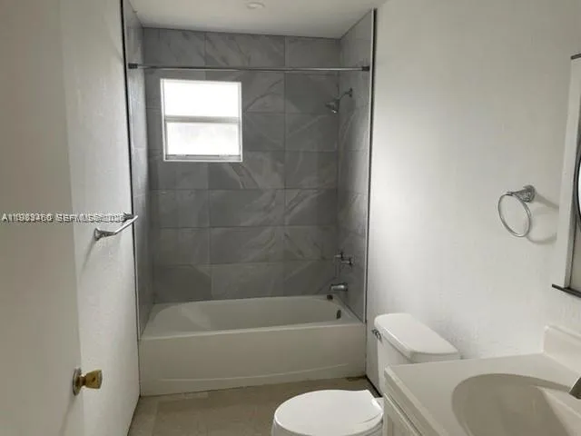 24344 Sw 130th Pl, Homestead, Florida 33032, Homestead, Florida 33032, 3 Bedrooms Bedrooms, ,2 BathroomsBathrooms,Residential Lease,For Rent,24344 Sw 130th Pl, Homestead, Florida 33032,A11983460