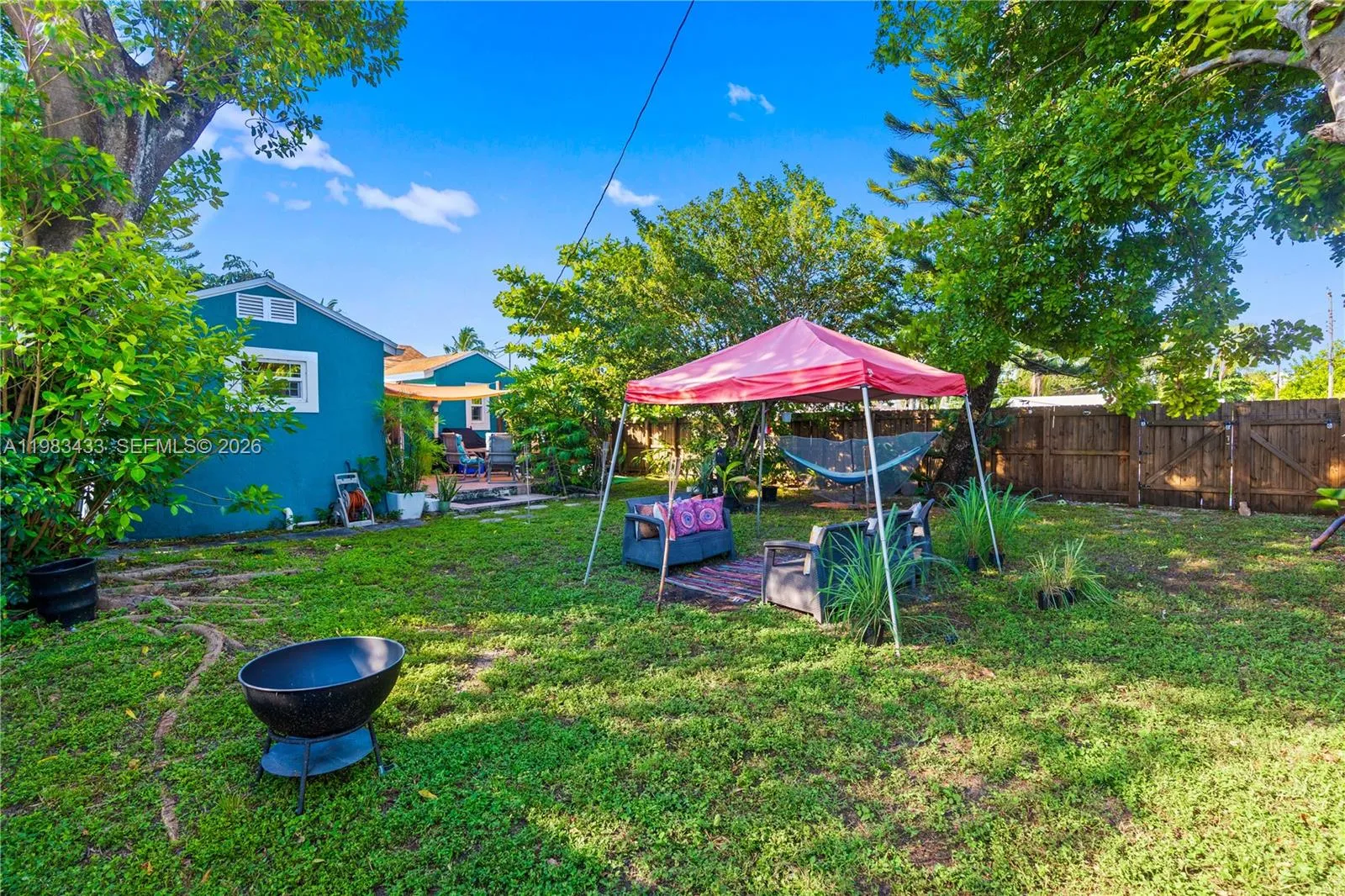 2447 Wilson St, Hollywood, Florida 33020, Hollywood, Florida 33020, 3 Bedrooms Bedrooms, ,2 BathroomsBathrooms,Residential Lease,For Rent,2447 Wilson St, Hollywood, Florida 33020,A11983433