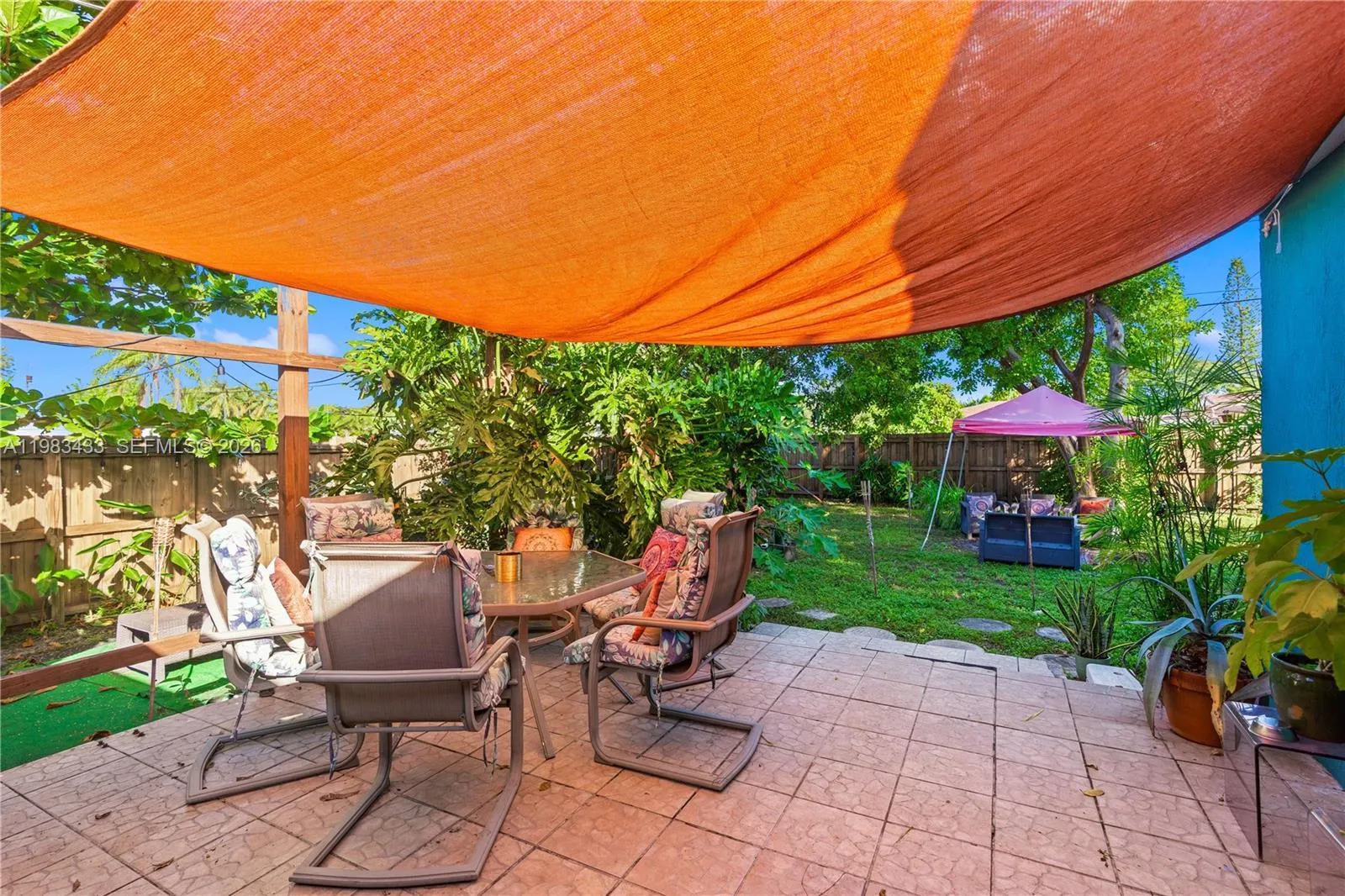 2447 Wilson St, Hollywood, Florida 33020, Hollywood, Florida 33020, 3 Bedrooms Bedrooms, ,2 BathroomsBathrooms,Residential Lease,For Rent,2447 Wilson St, Hollywood, Florida 33020,A11983433