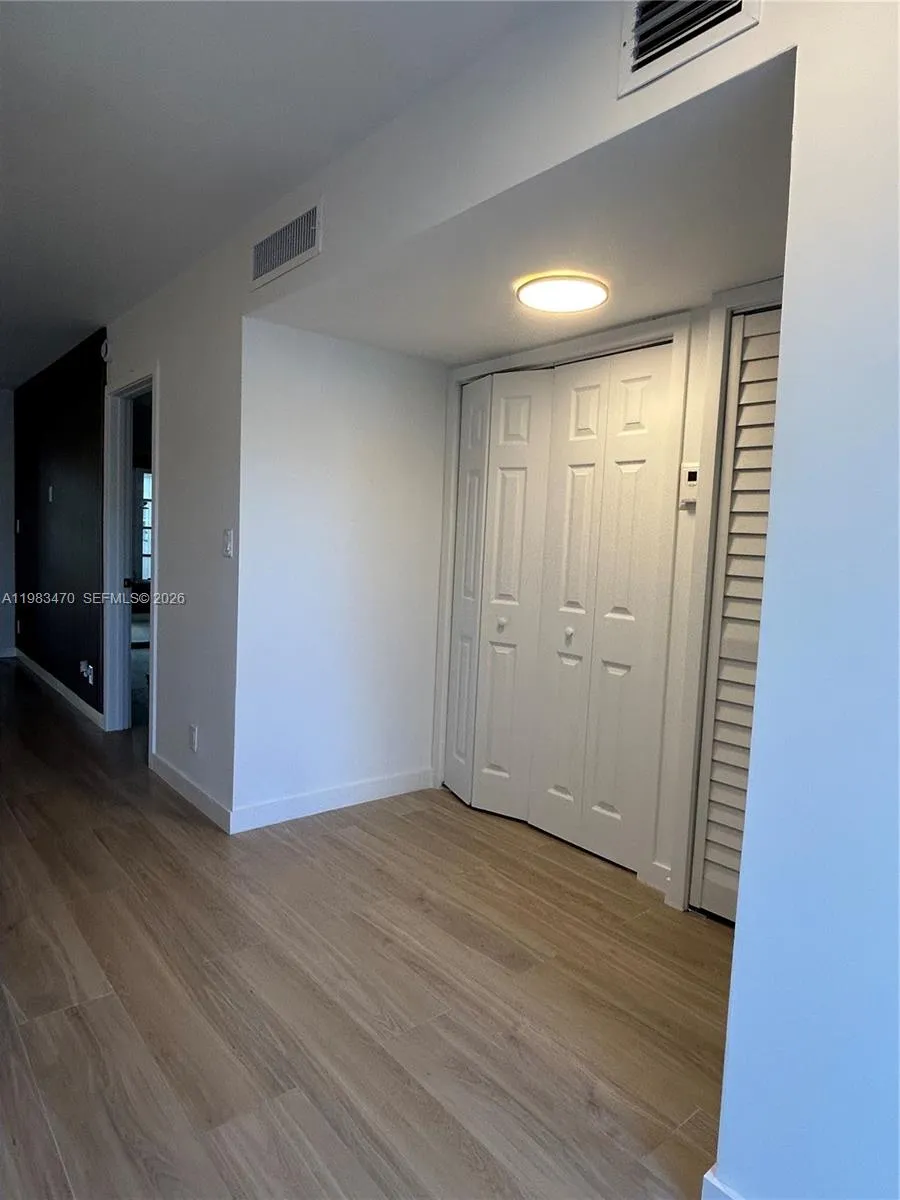609 S State Road 7 1e, Margate, Florida 33068, Margate, Florida 33068, 1 Bedroom Bedrooms, ,1 BathroomBathrooms,Residential,For Sale,609 S State Road 7 1e, Margate, Florida 33068,A11983470