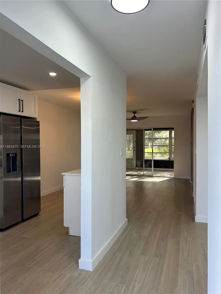 609 S State Road 7 1e, Margate, Florida 33068, Margate, Florida 33068, 1 Bedroom Bedrooms, ,1 BathroomBathrooms,Residential,For Sale,609 S State Road 7 1e, Margate, Florida 33068,A11983470