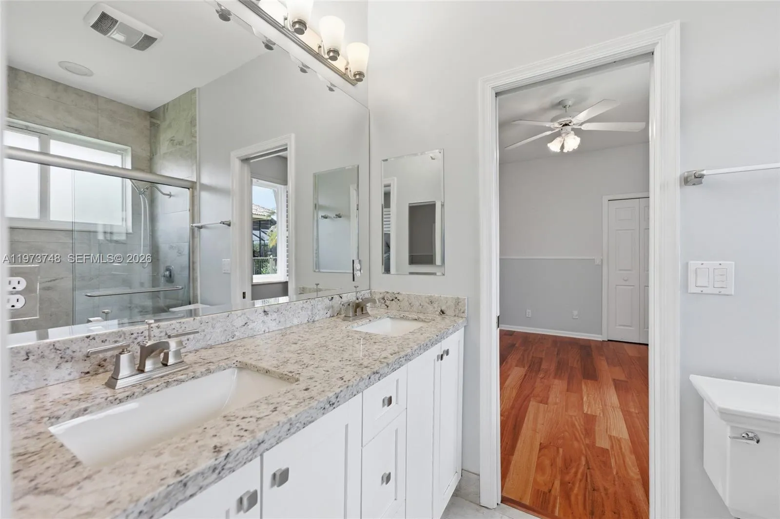158 Dockside Cir, Weston, Florida 33327, Weston, Florida 33327, 5 Bedrooms Bedrooms, ,4 BathroomsBathrooms,Residential,For Sale,158 Dockside Cir, Weston, Florida 33327,A11973748