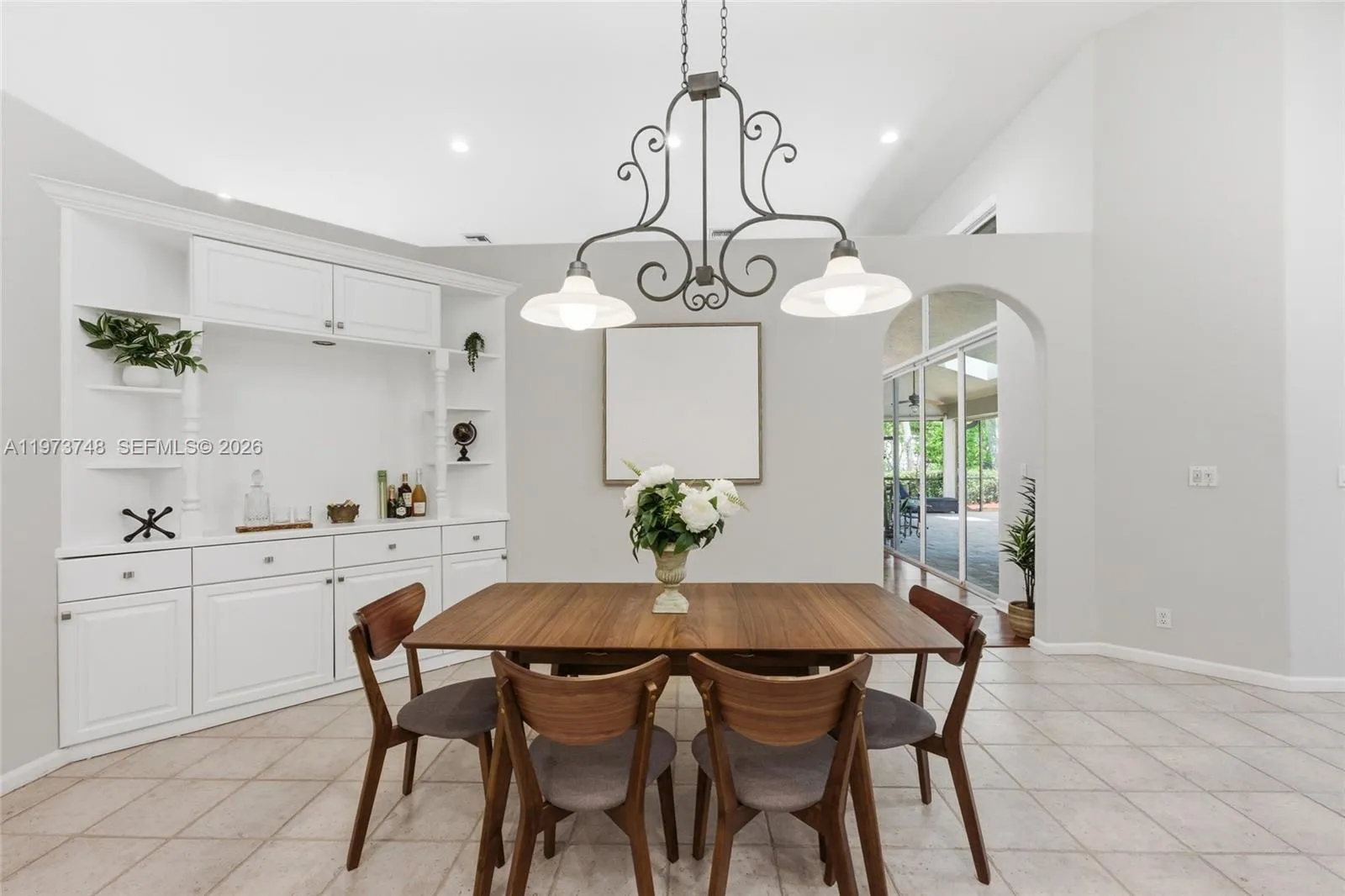 158 Dockside Cir, Weston, Florida 33327, Weston, Florida 33327, 5 Bedrooms Bedrooms, ,4 BathroomsBathrooms,Residential,For Sale,158 Dockside Cir, Weston, Florida 33327,A11973748