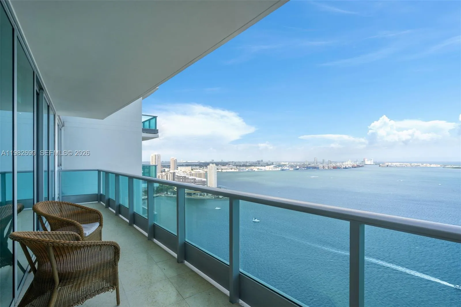 1331 Brickell Bay Dr 3703, Miami, Florida 33131, Miami, Florida 33131, 2 Bedrooms Bedrooms, ,3 BathroomsBathrooms,Residential,For Sale,1331 Brickell Bay Dr 3703, Miami, Florida 33131,A11982699